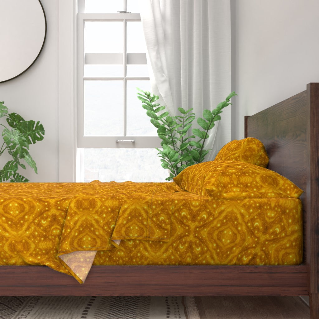 Citrine Halo™ Luxury Celestial Sheet Set – Golden Moons & Stars Bedding