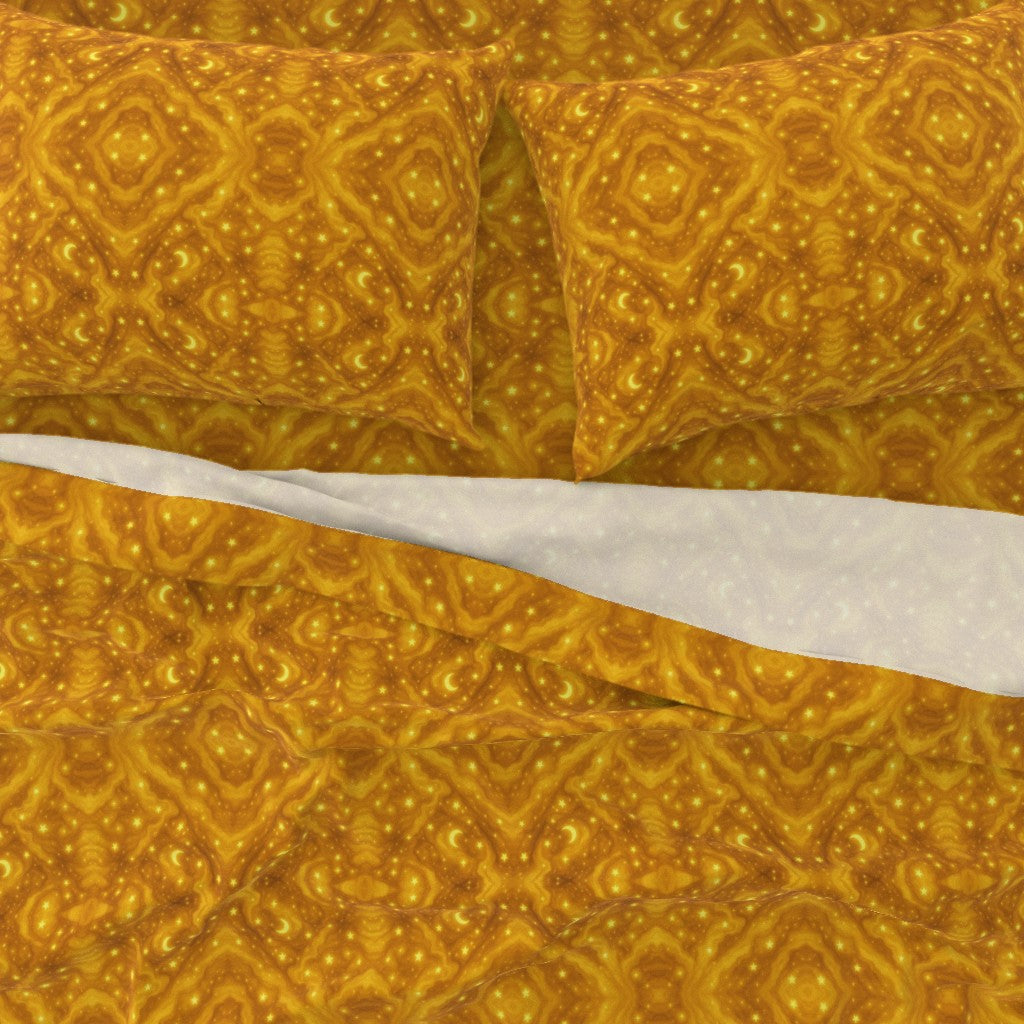 Citrine Halo™ Luxury Celestial Sheet Set – Golden Moons & Stars Bedding